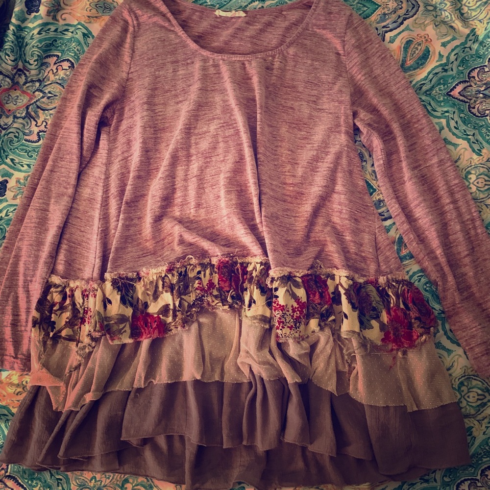 Easel Long Sleeve Shirt. Size medium.